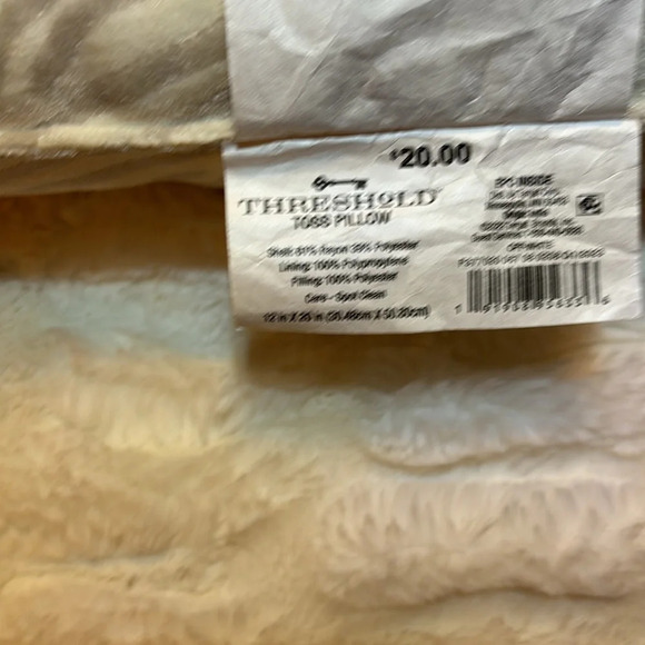 💥2 For$12💥Threshold Minimalist Accent Pillows Gray & White Size 12” X 20” - Picture 4 of 5